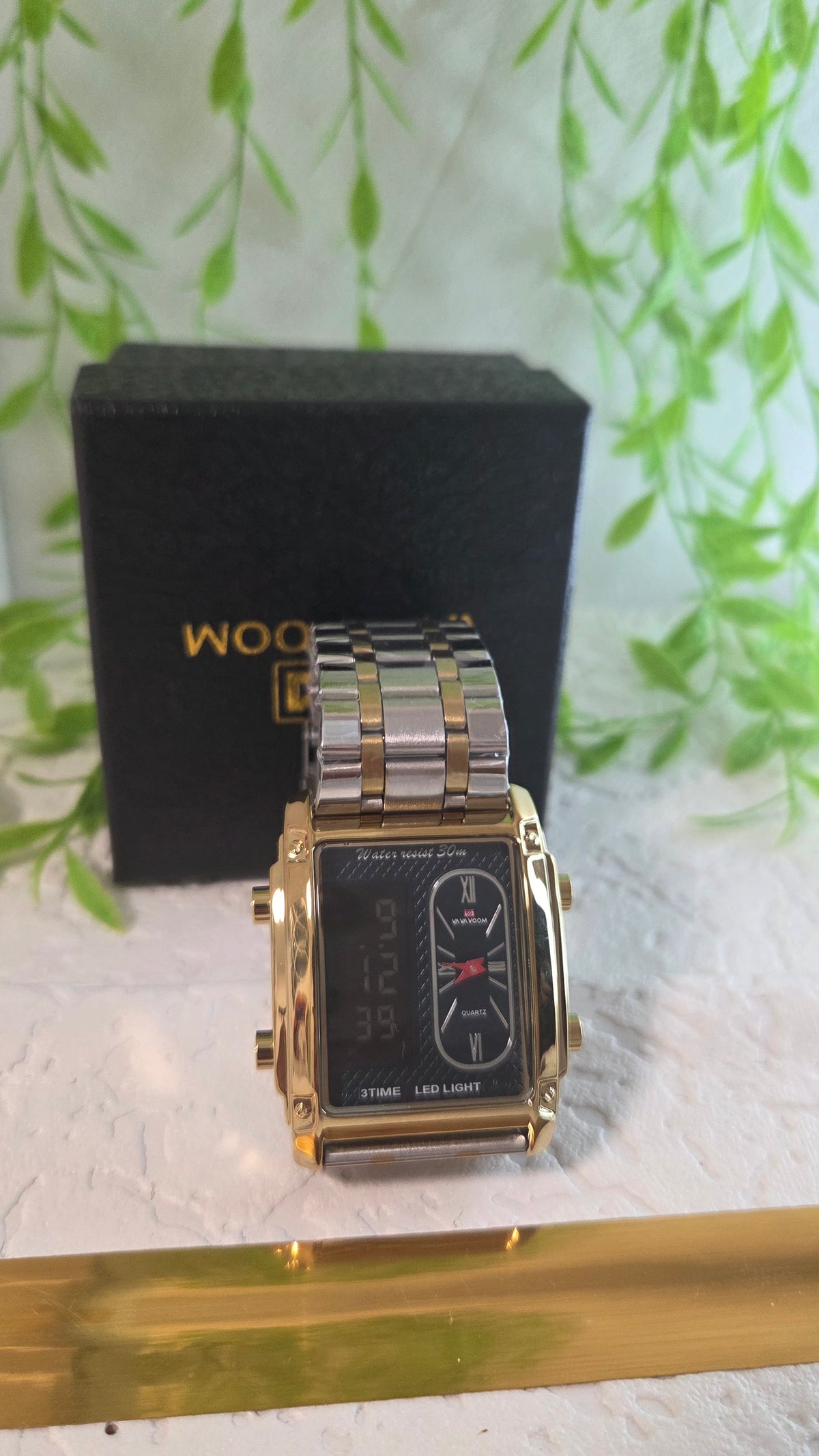 Luxury Gold Digital & Analog Unisex Wristwatch – Stainless Steel Bracelet