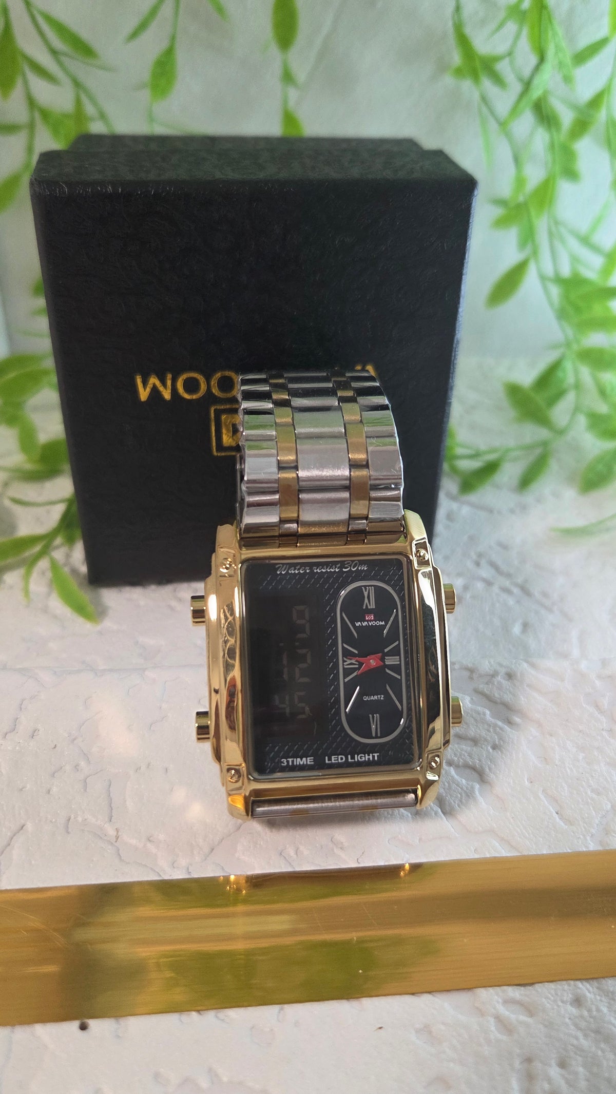 Luxury Gold Digital & Analog Unisex Wristwatch – Stainless Steel Bracelet